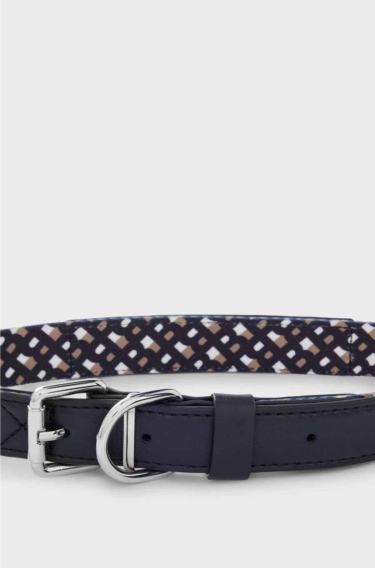 DOG COLLAR WITH METAL HARDWARE